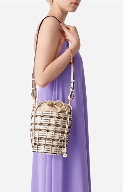 Petit Sac Seau En Cuir Tressé
